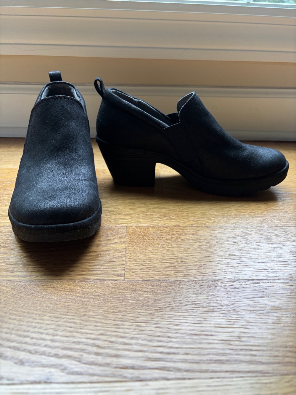 Sofft Black Suede Low Block Heel Slip-On Clogs